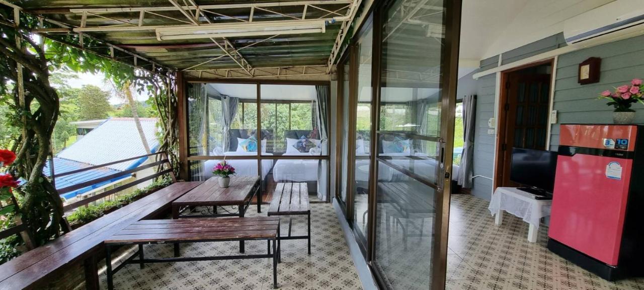 เขาเจ้าขา2 บ้านดอกไม้ Khao Kho Exteriér fotografie